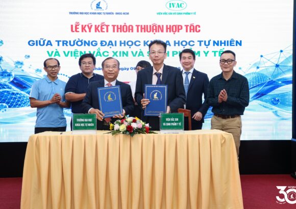 Trường Đại học Khoa học tự nhiên và IVAC hợp tác nghiên cứu, phát triển công nghệ vắc xin