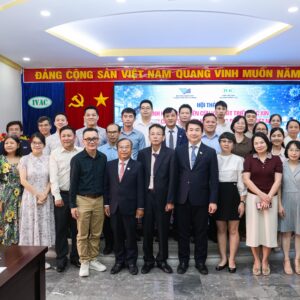 Từ thiết kế peptide đến “bẫy” virus: Nhà khoa học Trường ĐH Khoa học tự nhiên nghiên cứu các hướng tiếp cận mới trong phát triển vắc xin