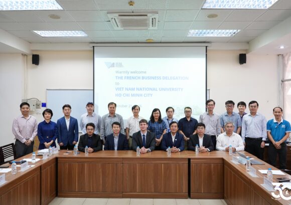 Trường Đại học Khoa học tự nhiên làm việc với các doanh nghiệp Pháp trong lĩnh vực công nghệ lượng tử